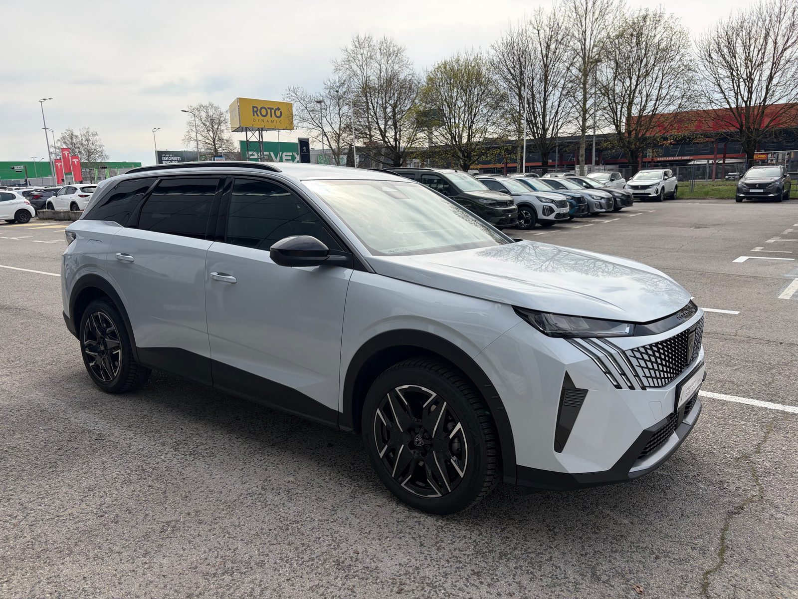 2025 Peugeot 5008 — fotografija 6