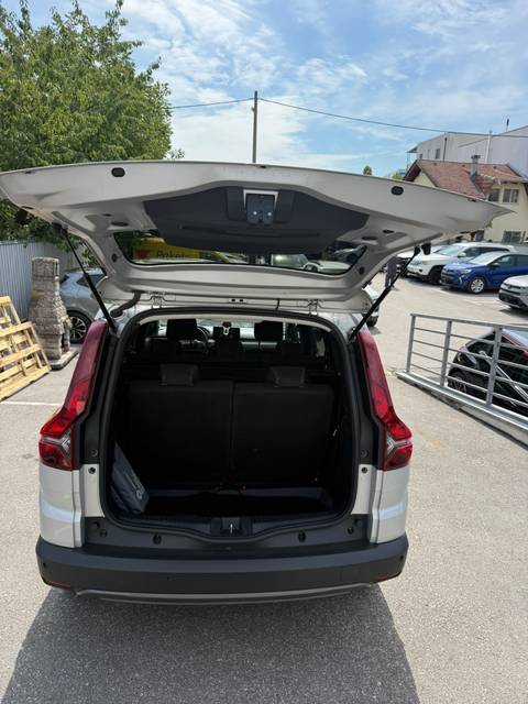 2023 Dacia Jogger — sličica 8