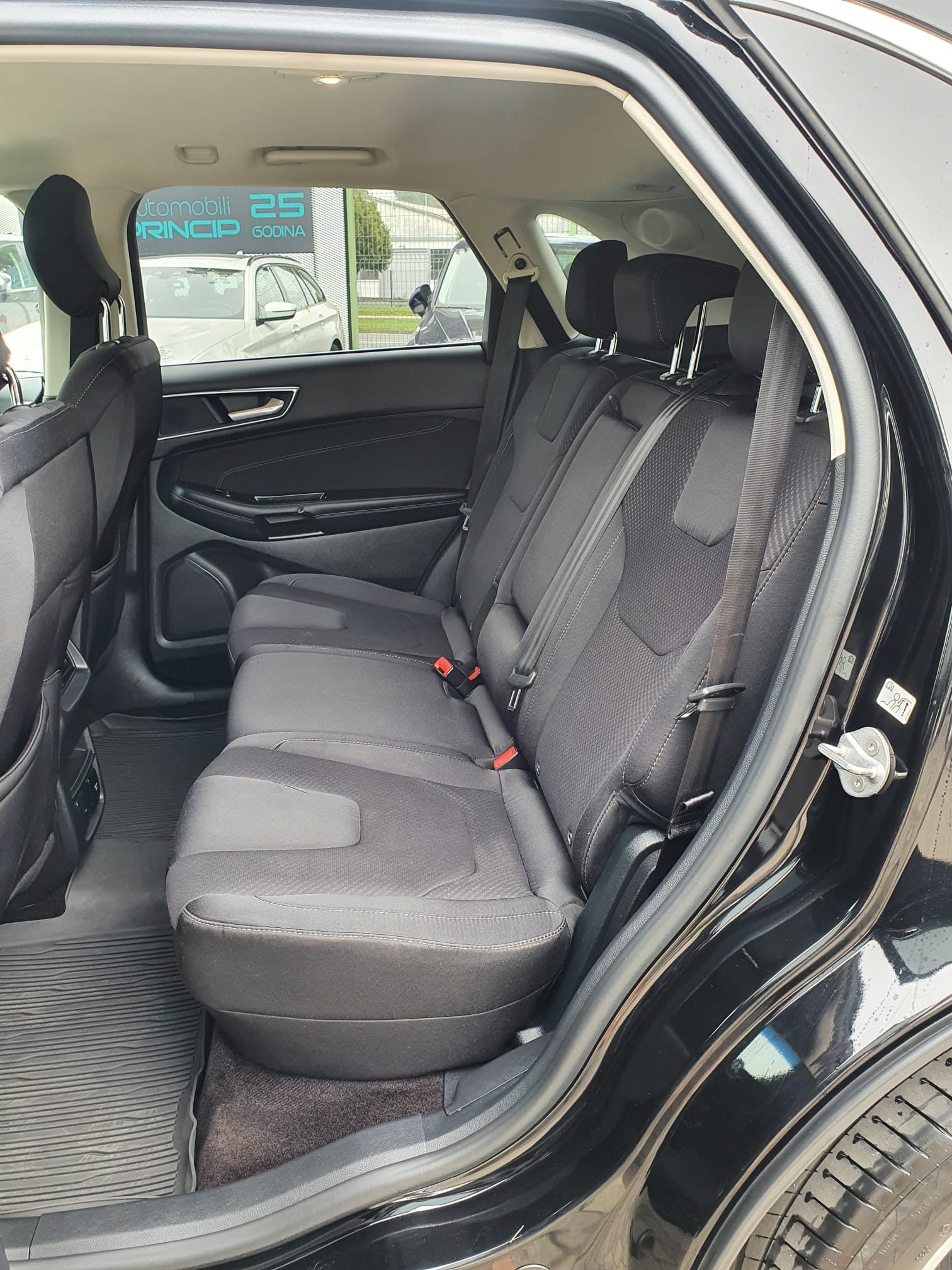 2016 Ford Edge — fotografija 13