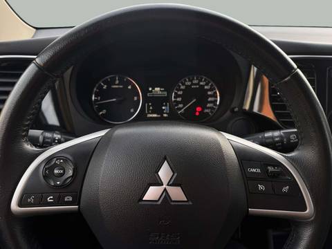 2013 Mitsubishi Outlander — sličica 7