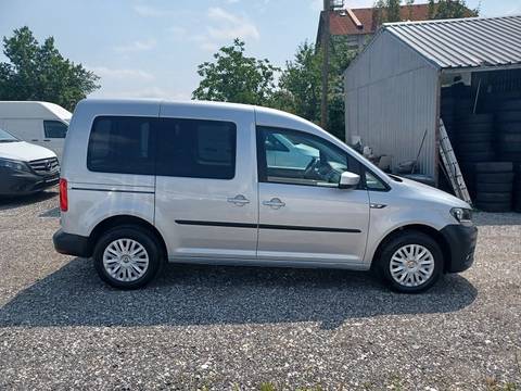 2017 Volkswagen Caddy — sličica 4