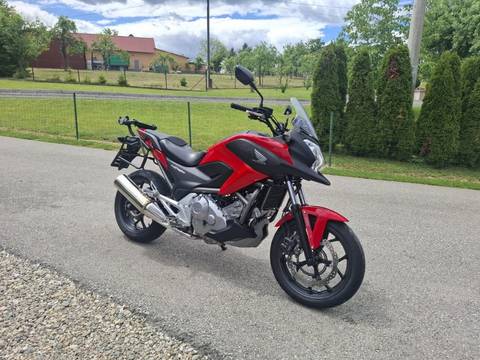 2016 Honda NC700XA — sličica 11