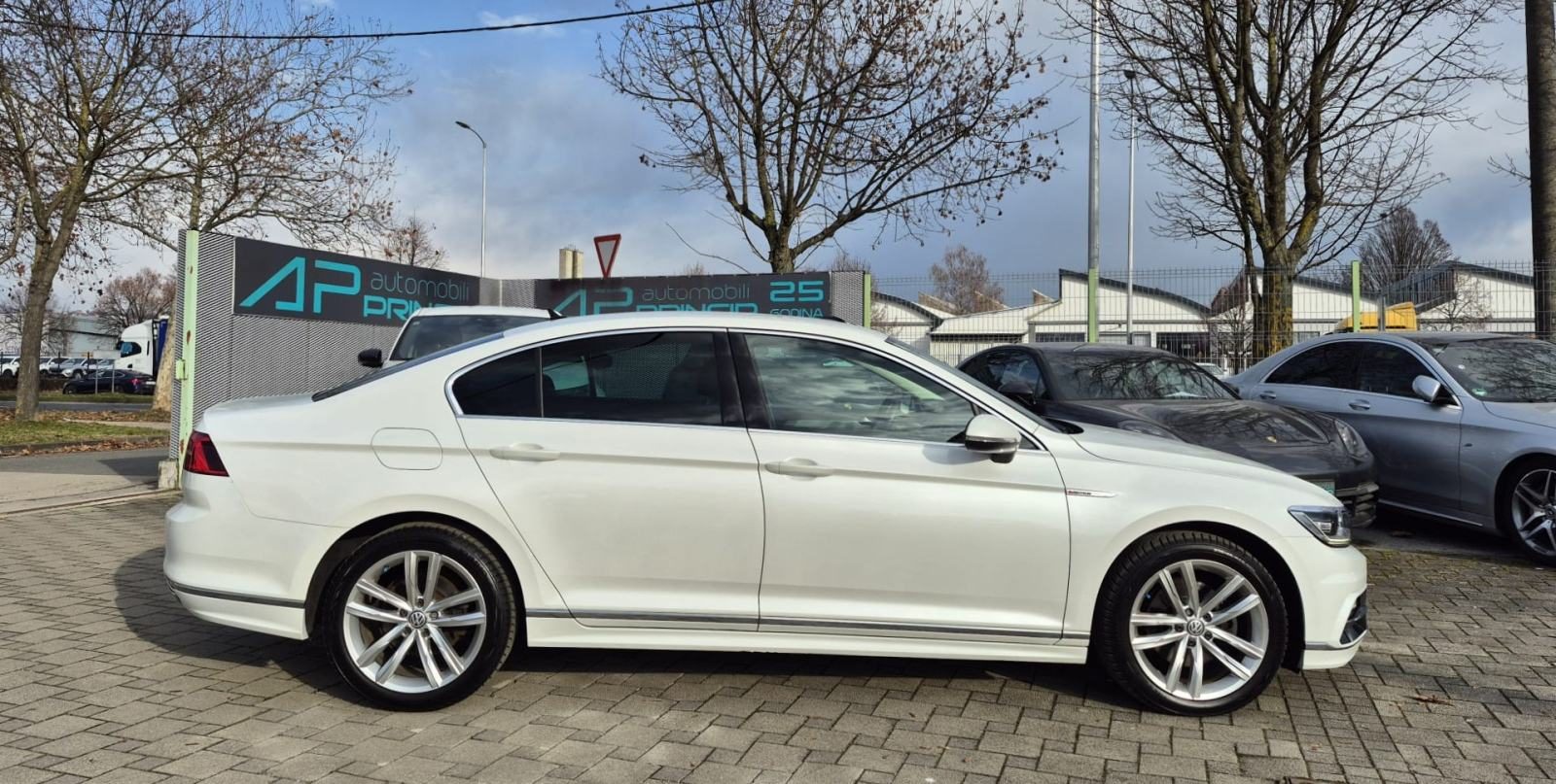 2018 Volkswagen Passat — fotografija 7