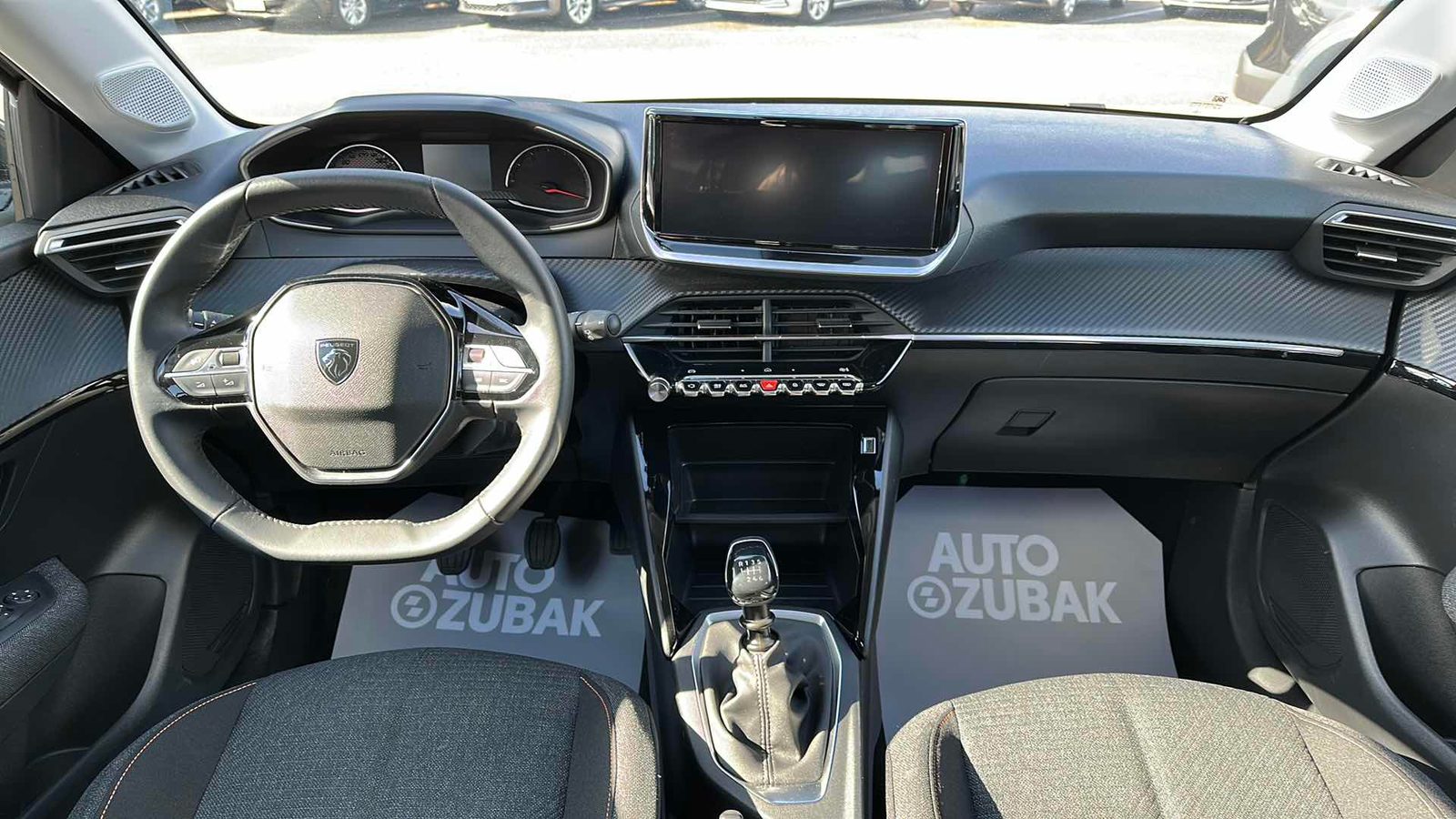 2024 Peugeot 208 — fotografija 11