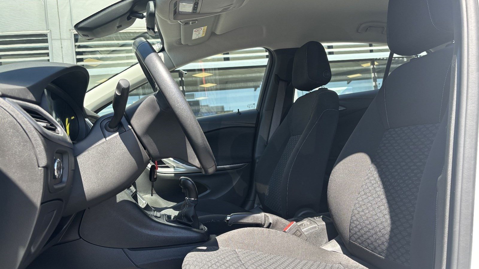 2021 Opel Astra — fotografija 8