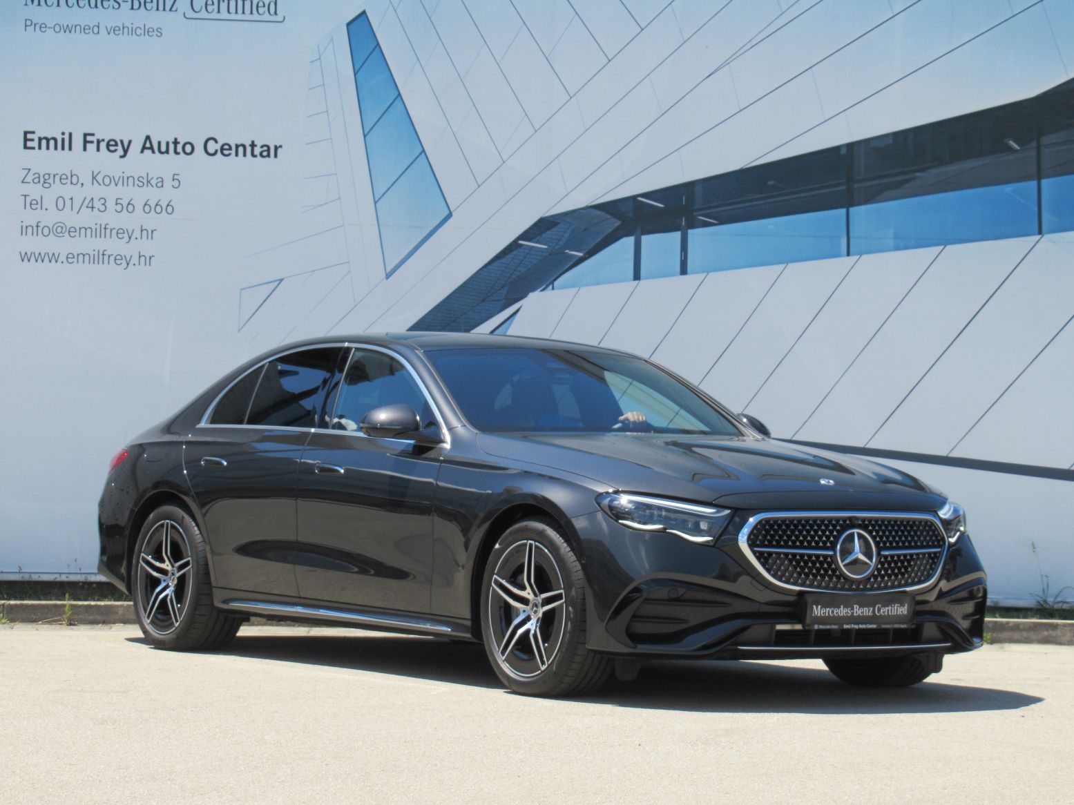 2025 Mercedes-Benz E-klasa AMG Line — fotografija 4