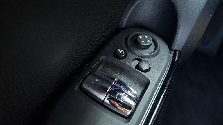 2022 Mini Cooper — fotografija 24
