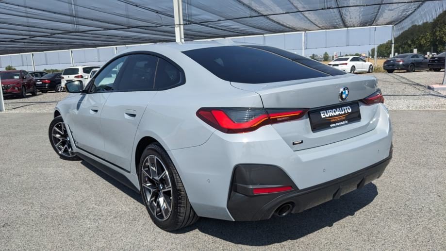2022 BMW Serija 4 — fotografija 5