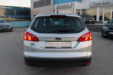 2016 Ford Focus karavan — sličica 6