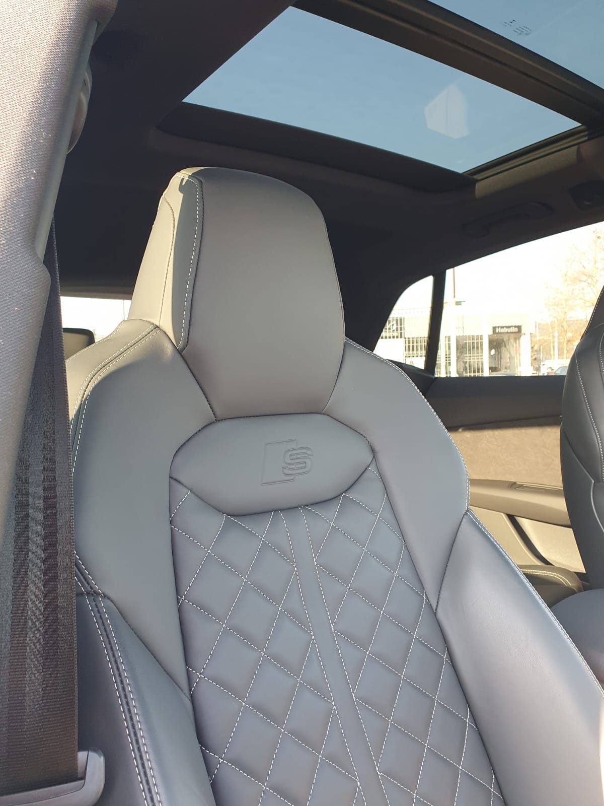 2019 Audi SQ8 S line — fotografija 14