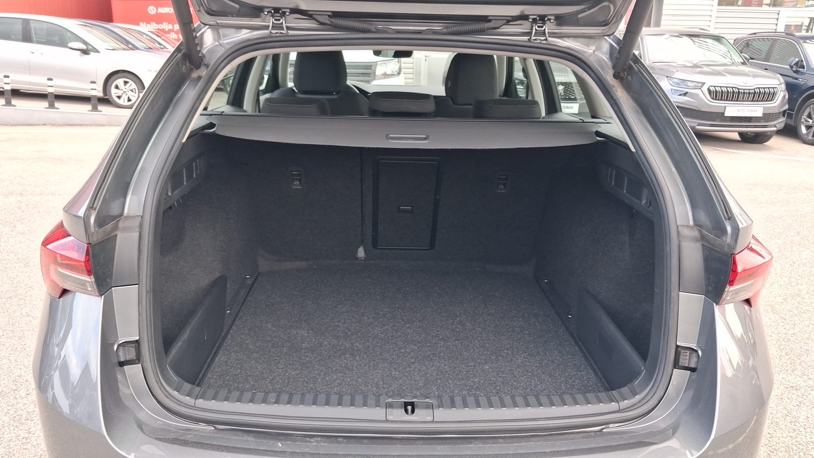 2024 Škoda Octavia Combi — fotografija 12