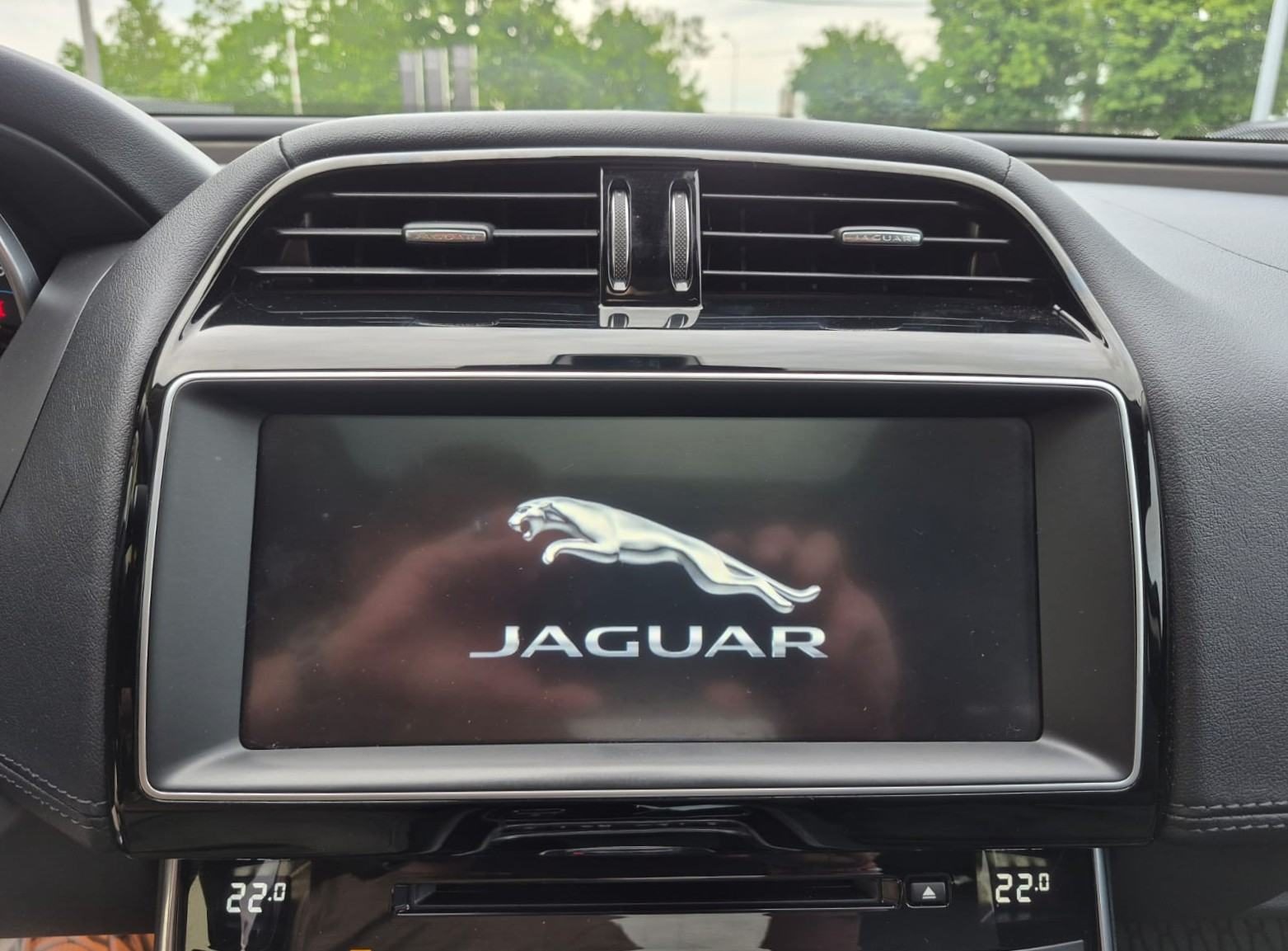 2018 Jaguar XE — fotografija 17