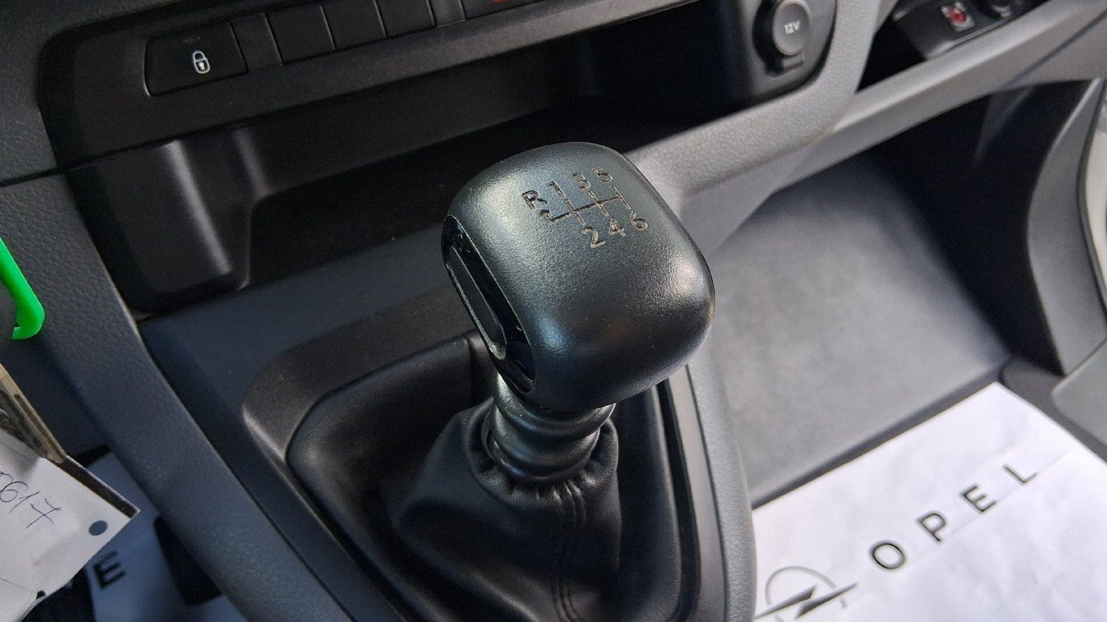 2021 Opel Vivaro — fotografija 20