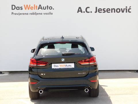 2022 BMW X1 — sličica 5