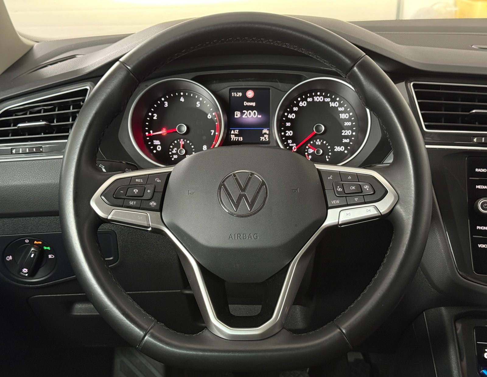 2021 Volkswagen Tiguan — fotografija 9