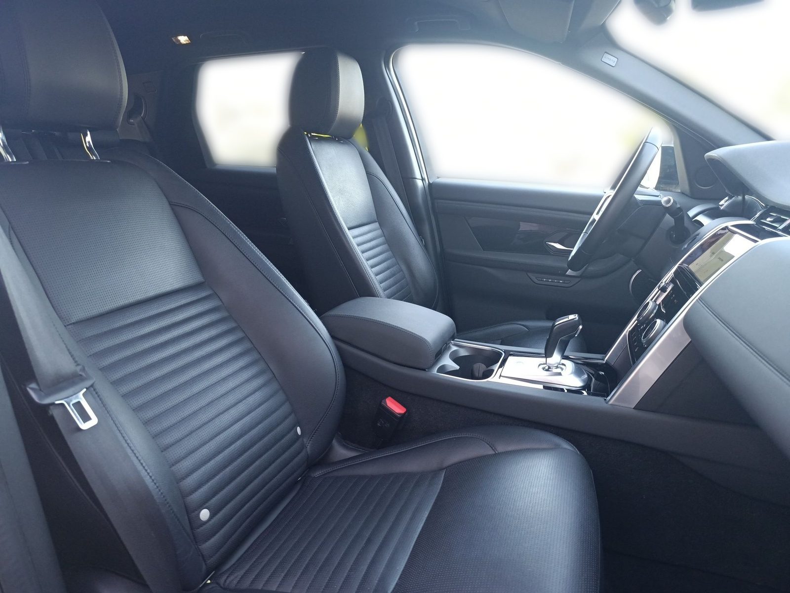 2022 Land Rover Discovery Sport — fotografija 21