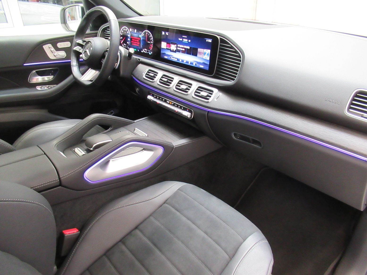 2025 Mercedes-Benz GLE — fotografija 11