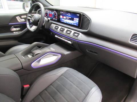 2025 Mercedes-Benz GLE — sličica 11