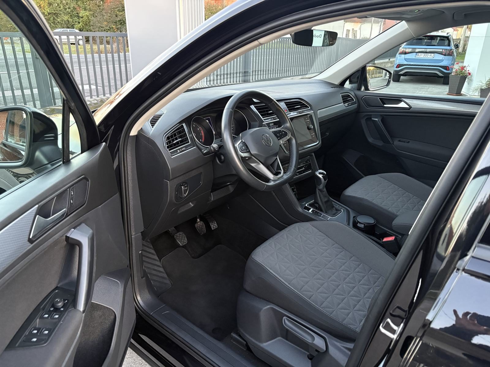 2023 Volkswagen Tiguan — fotografija 8