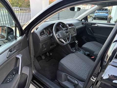 2023 Volkswagen Tiguan — sličica 8