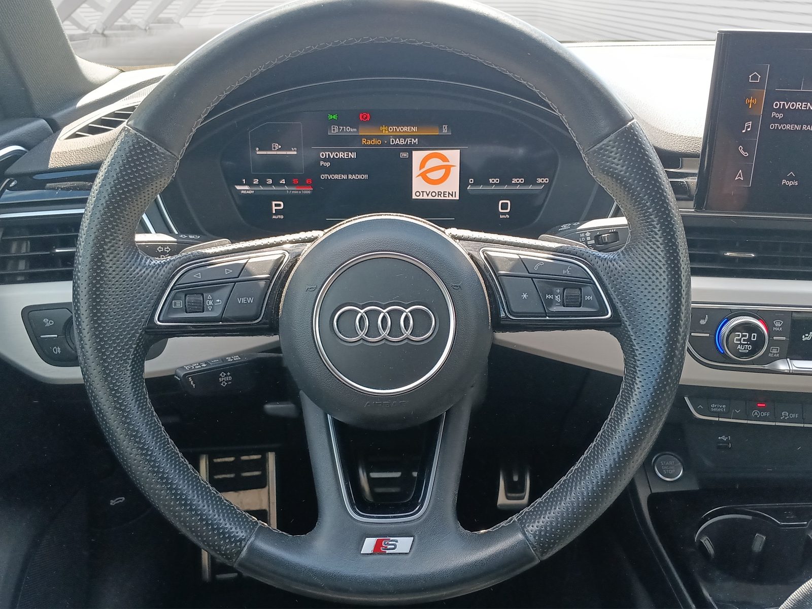2023 Audi A4 — fotografija 11