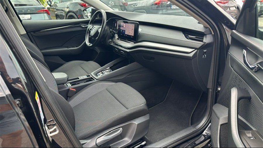 2022 Škoda Octavia — fotografija 16