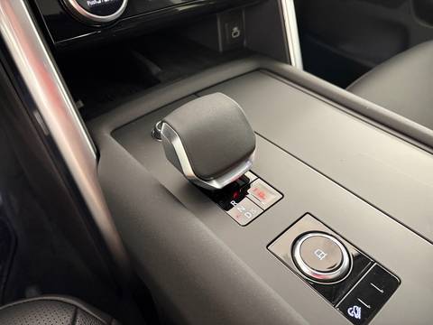 2025 Land Rover Discovery — sličica 26