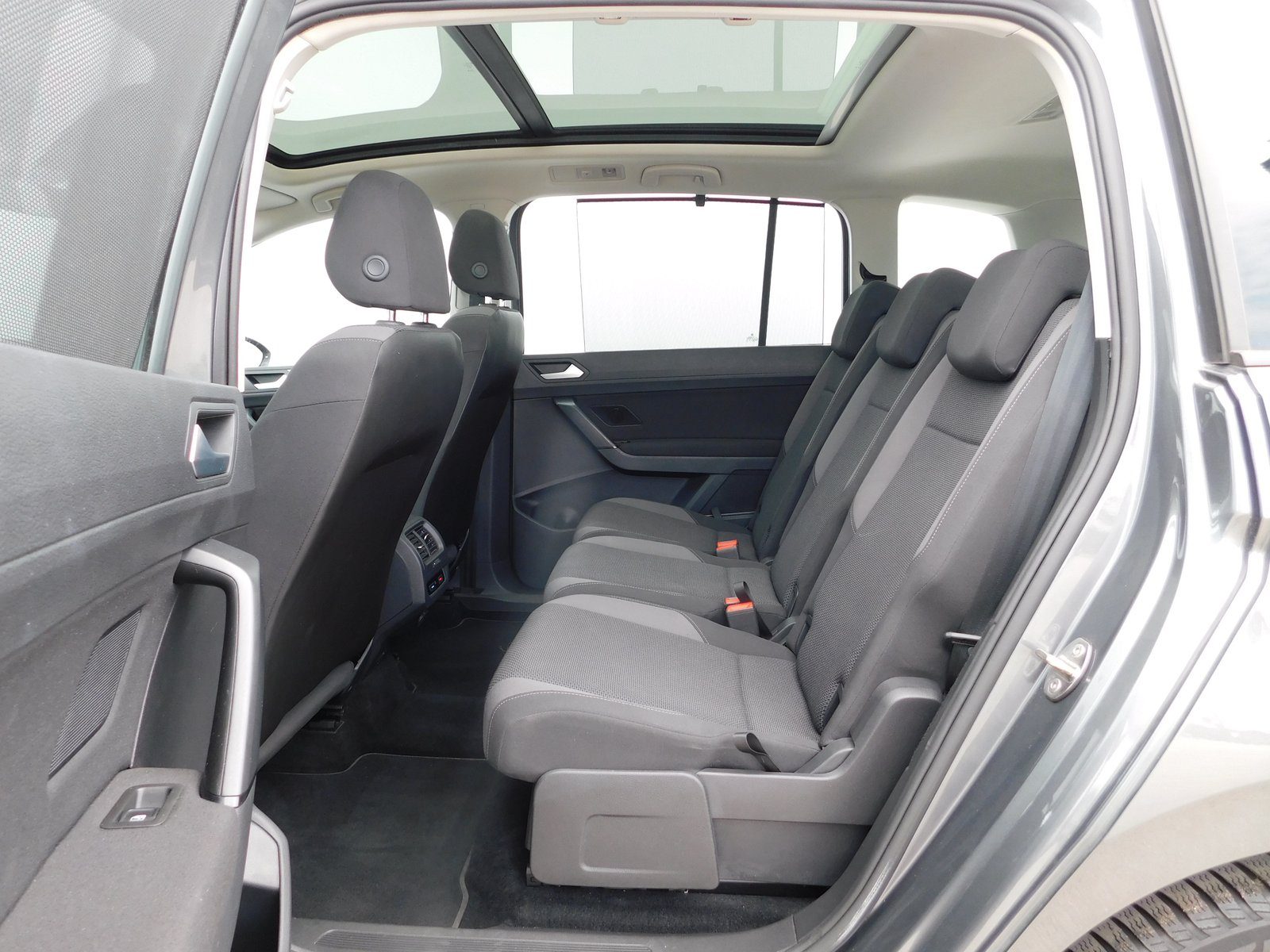 2018 Volkswagen Touran — fotografija 10