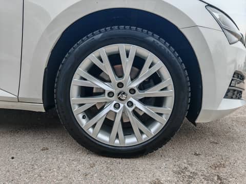 2021 Škoda Superb — sličica 8