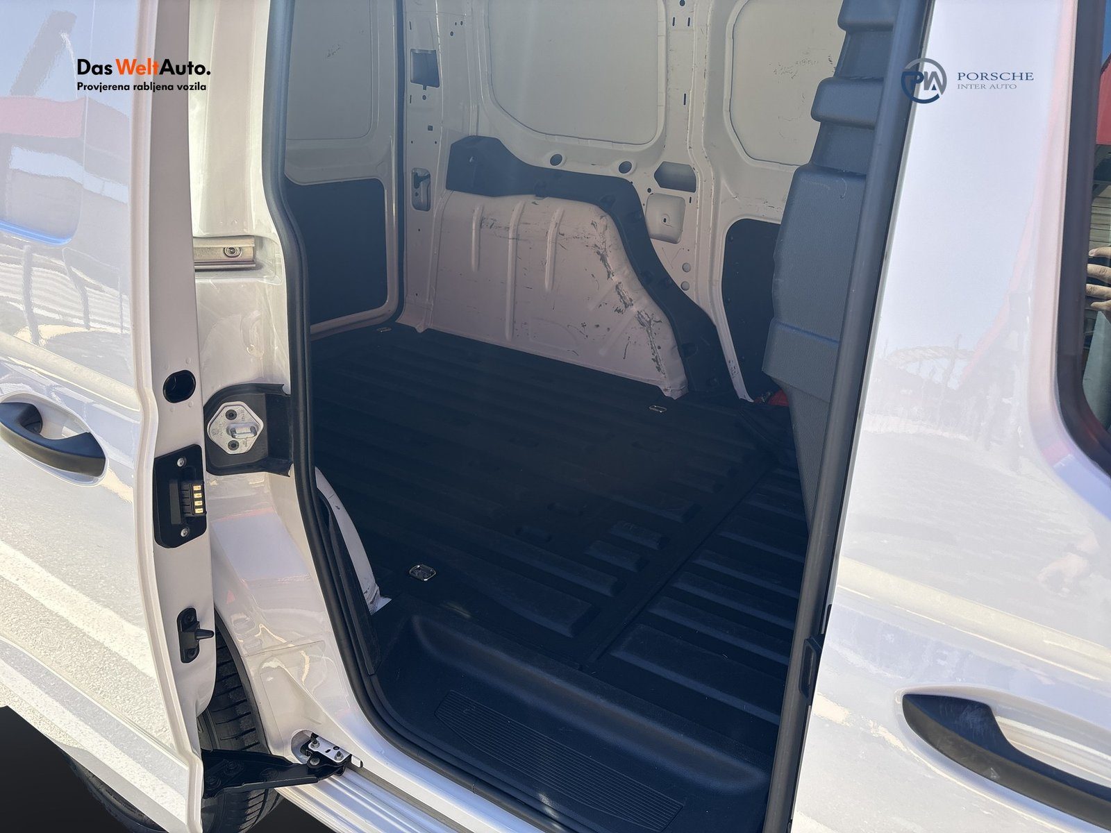 2022 Volkswagen Caddy — fotografija 18