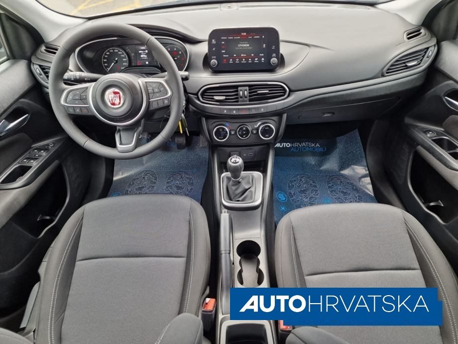2023 Fiat Tipo — fotografija 11