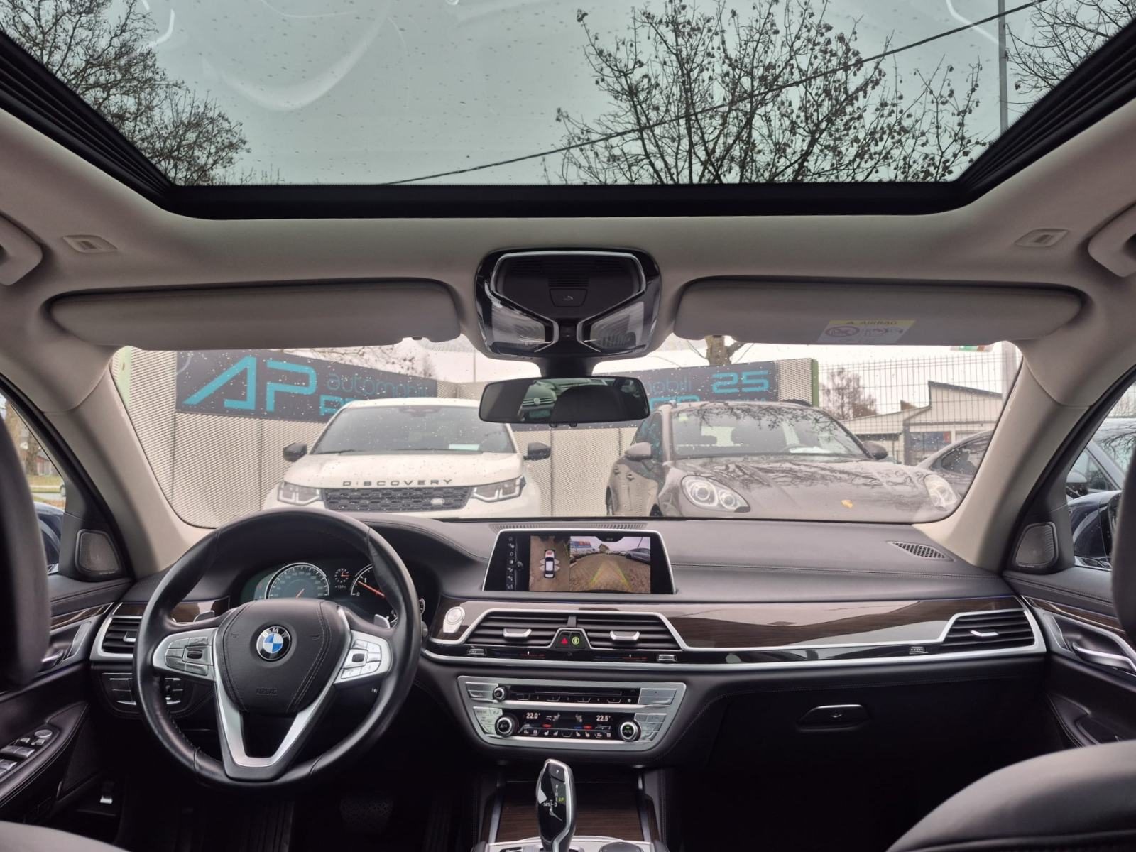 2016 BMW Serija 7 — fotografija 20