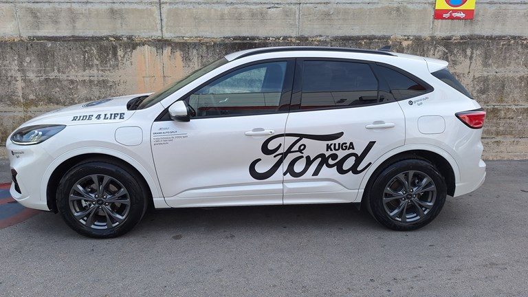2023 Ford Kuga — fotografija 3