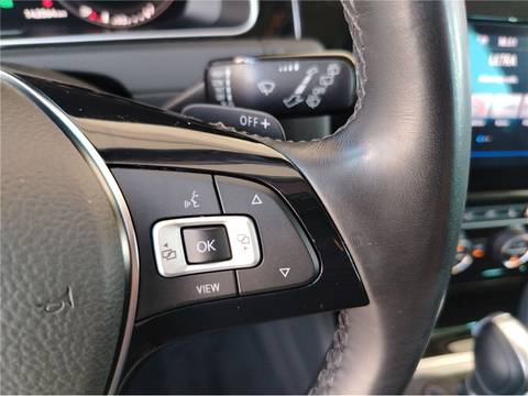 2019 Volkswagen Golf — sličica 17