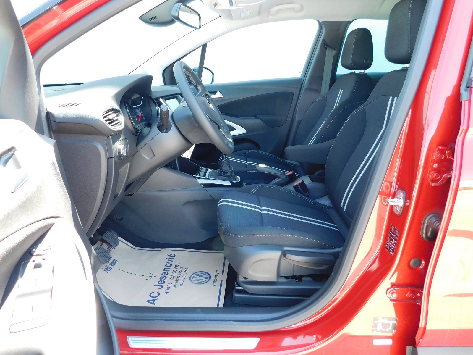 2022 Opel Crossland — fotografija 6