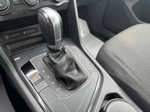 2017 Volkswagen Tiguan — sličica 30
