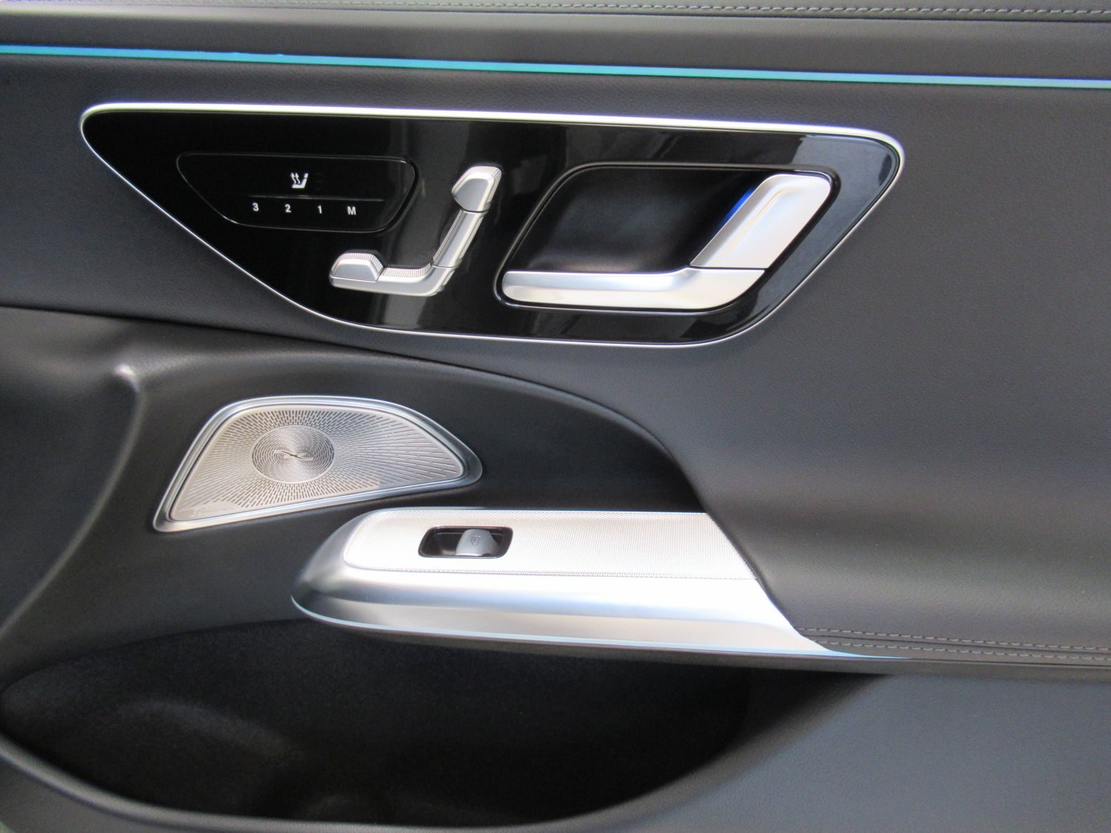 2025 Mercedes-Benz E-klasa — fotografija 11