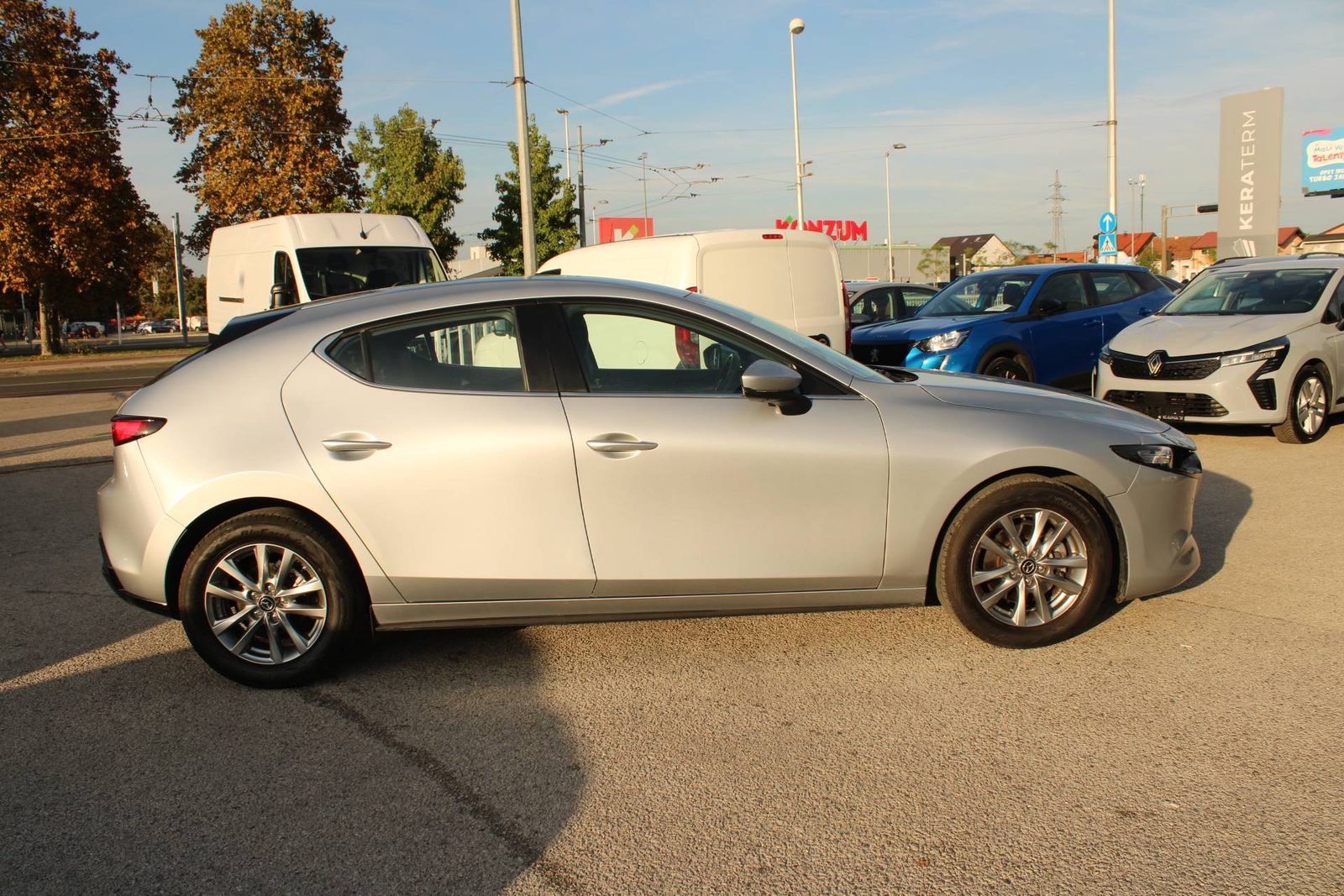 2023 Mazda 3 — fotografija 4
