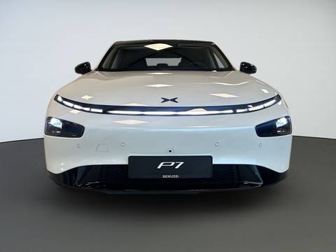 2025 XPENG P7 — sličica 2