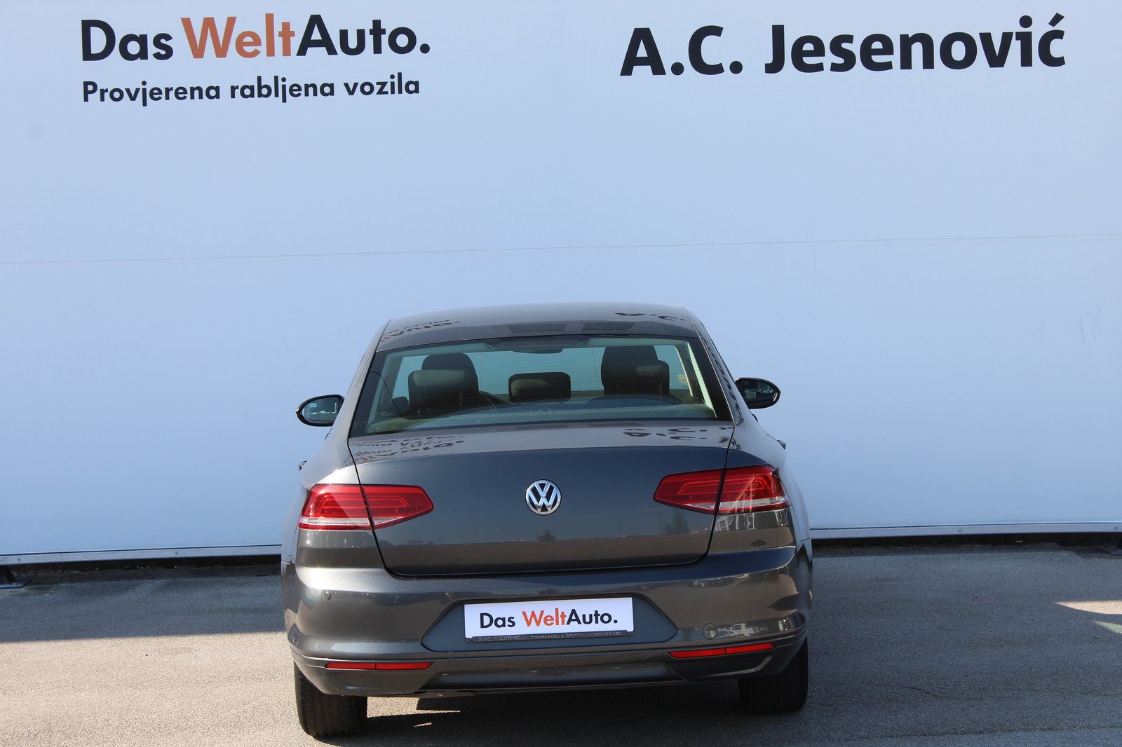 2016 Volkswagen Passat — fotografija 4