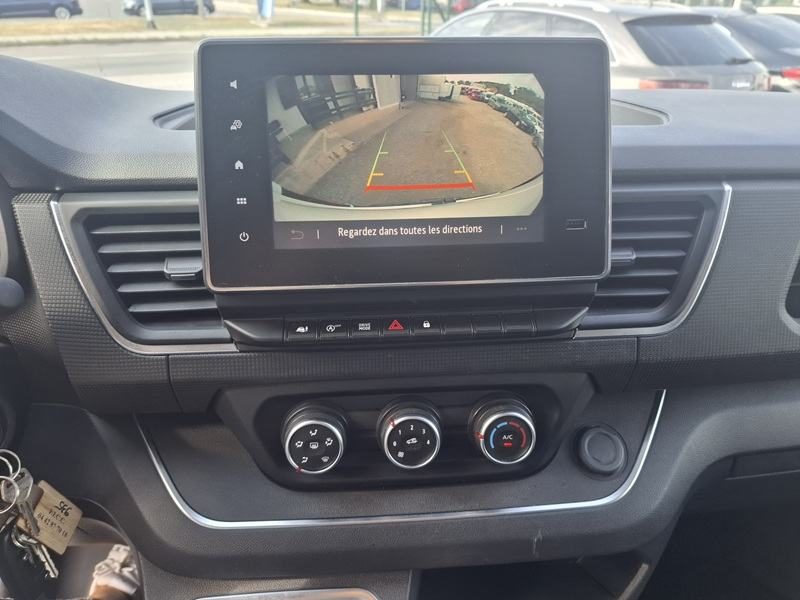 2022 Renault Trafic — fotografija 16