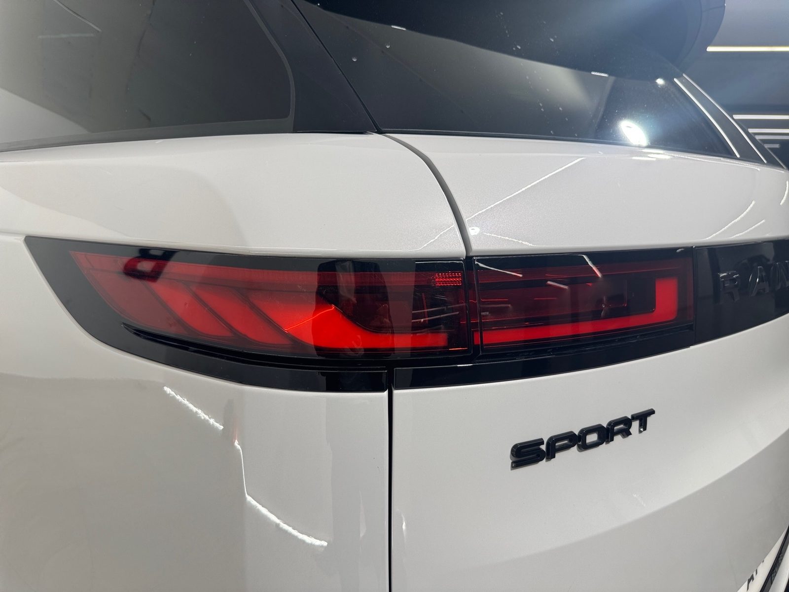 2024 Land Rover Range Rover Sport — fotografija 14