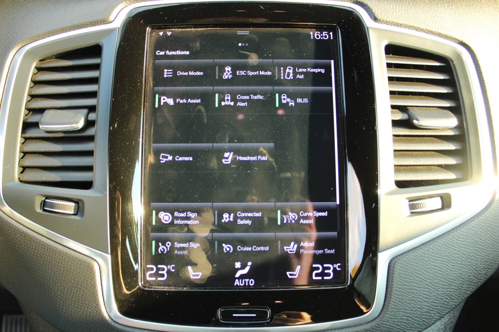 2022 Volvo XC90 — fotografija 20