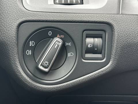 2016 Volkswagen Golf — sličica 17
