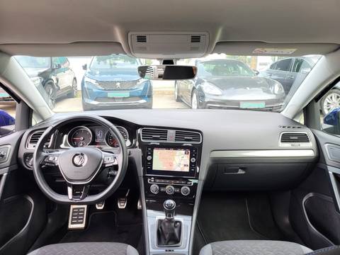 2019 Volkswagen Golf VII — sličica 16