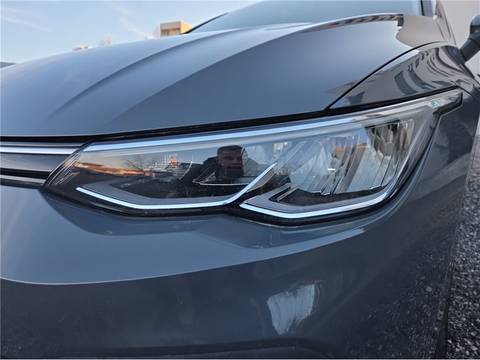 2022 Volkswagen Golf — sličica 5