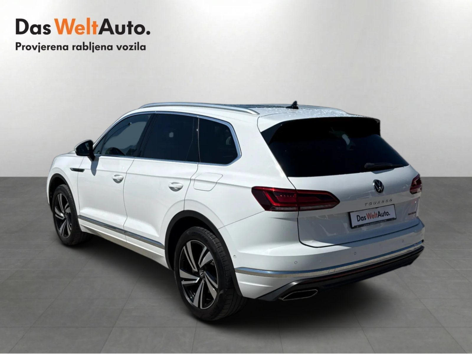 2021 Volkswagen Touareg — fotografija 3