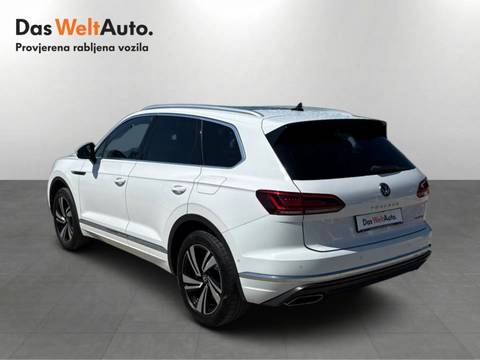 2021 Volkswagen Touareg — sličica 3