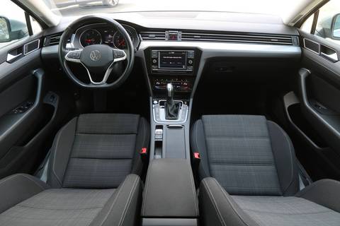 2021 Volkswagen Passat — sličica 5