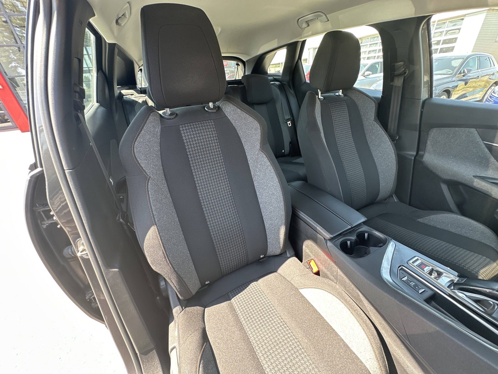 2022 Peugeot 3008 — fotografija 21